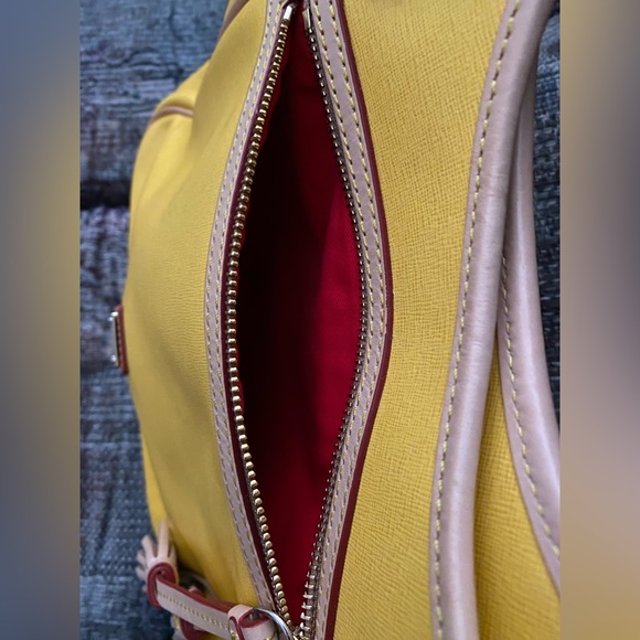 Dooney & Bourke yellow tote. - Picture 5 of 8